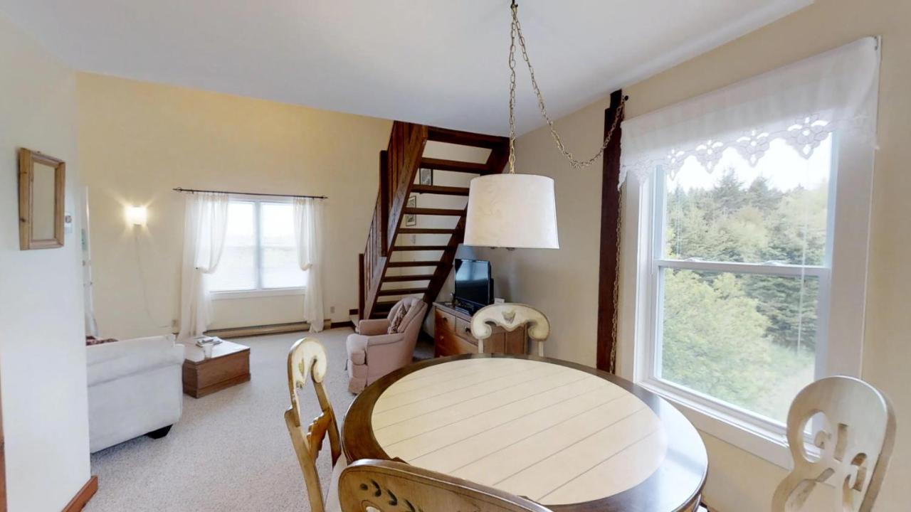 Bayview Pines Country Inn B&B 马洪贝 外观 照片