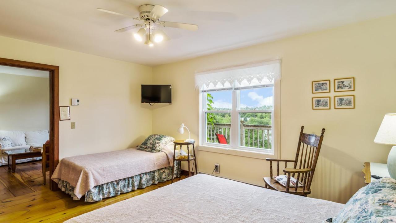 Bayview Pines Country Inn B&B 马洪贝 外观 照片