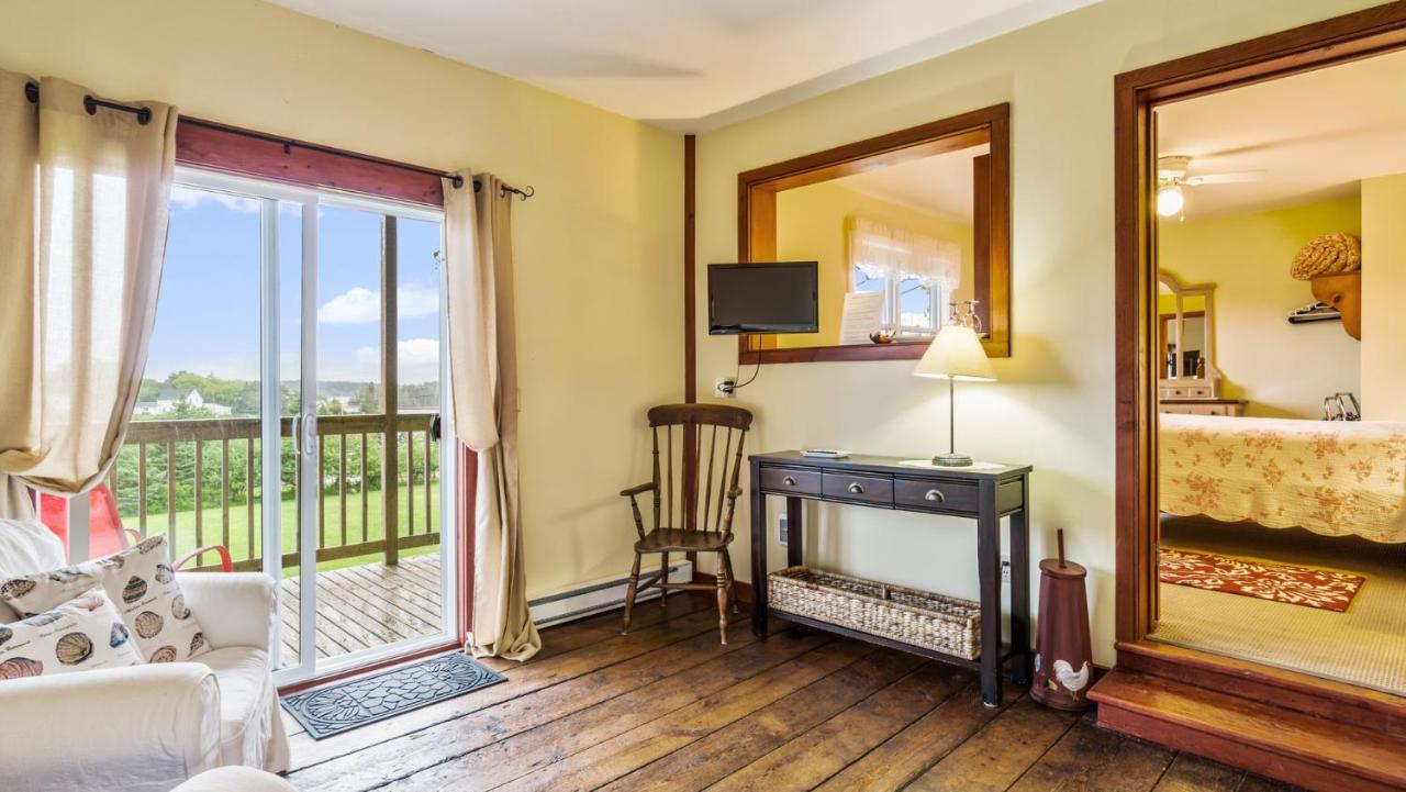 Bayview Pines Country Inn B&B 马洪贝 外观 照片
