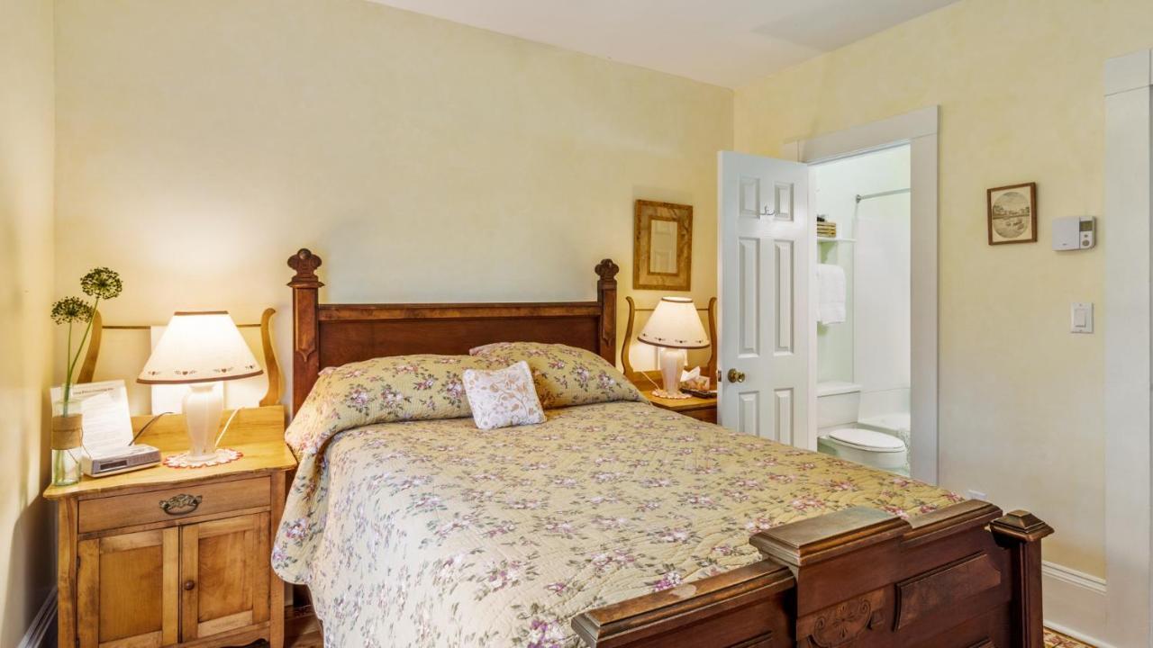 Bayview Pines Country Inn B&B 马洪贝 外观 照片