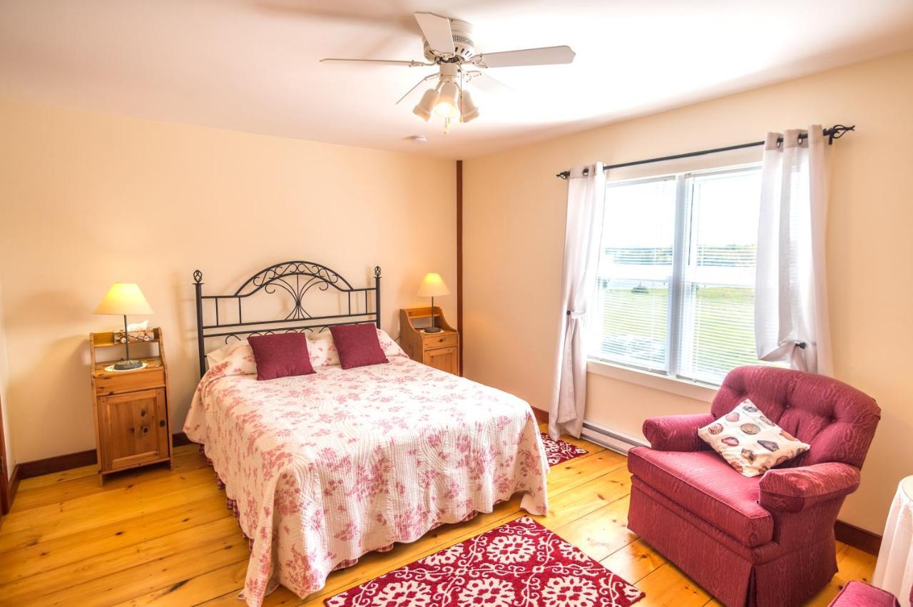 Bayview Pines Country Inn B&B 马洪贝 外观 照片
